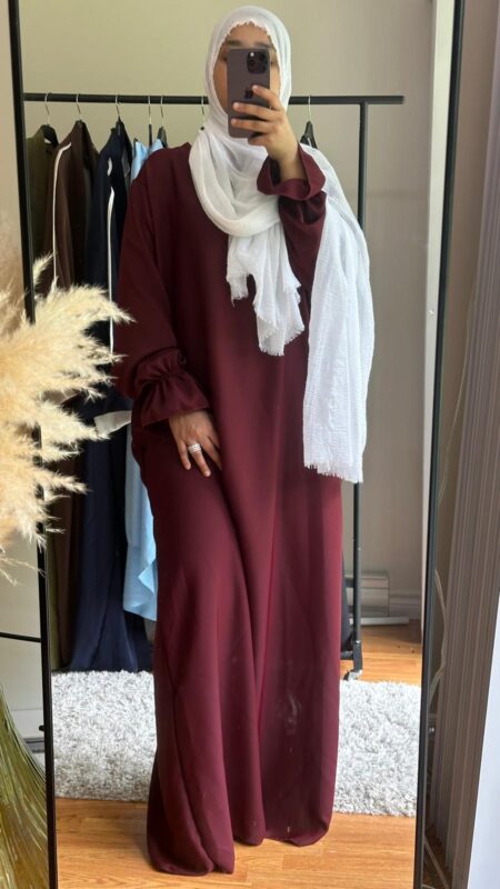 Mahira dress in Maroon