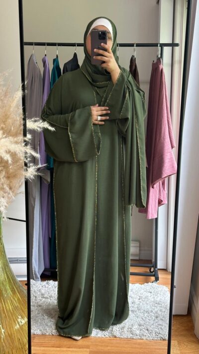Zoya Abaya set in Dark Green